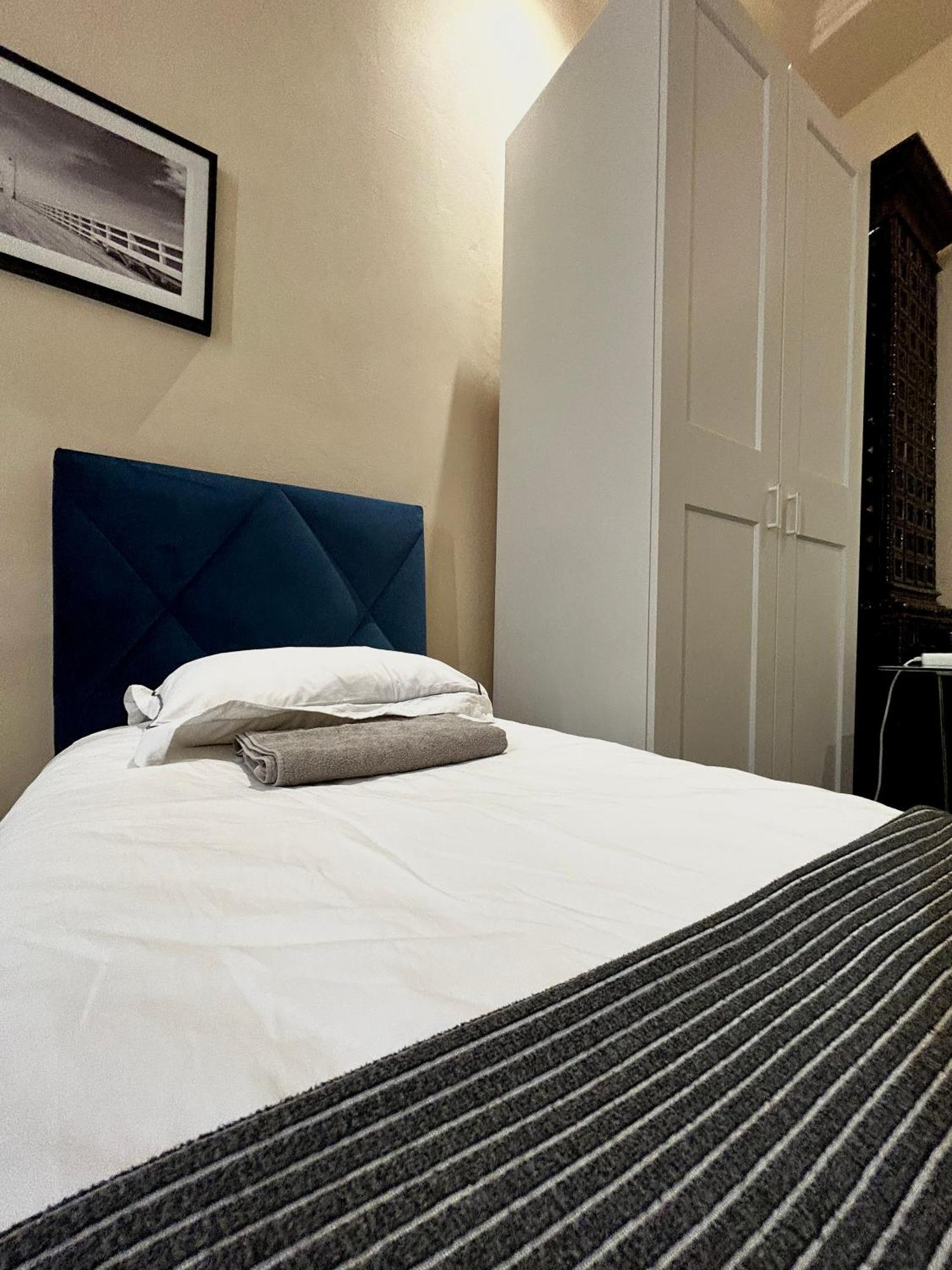Harmony Aparthotel クラクフ エクステリア 写真