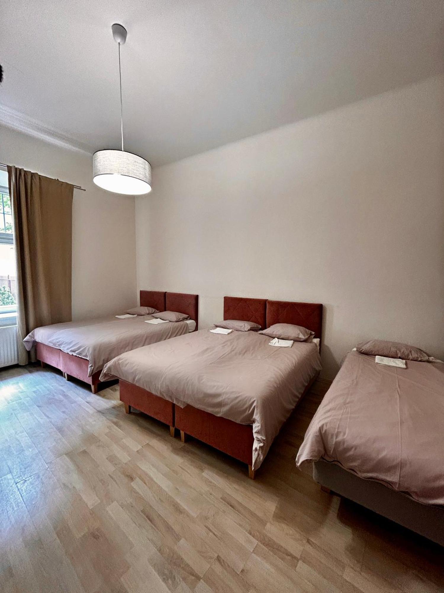 Harmony Aparthotel クラクフ エクステリア 写真